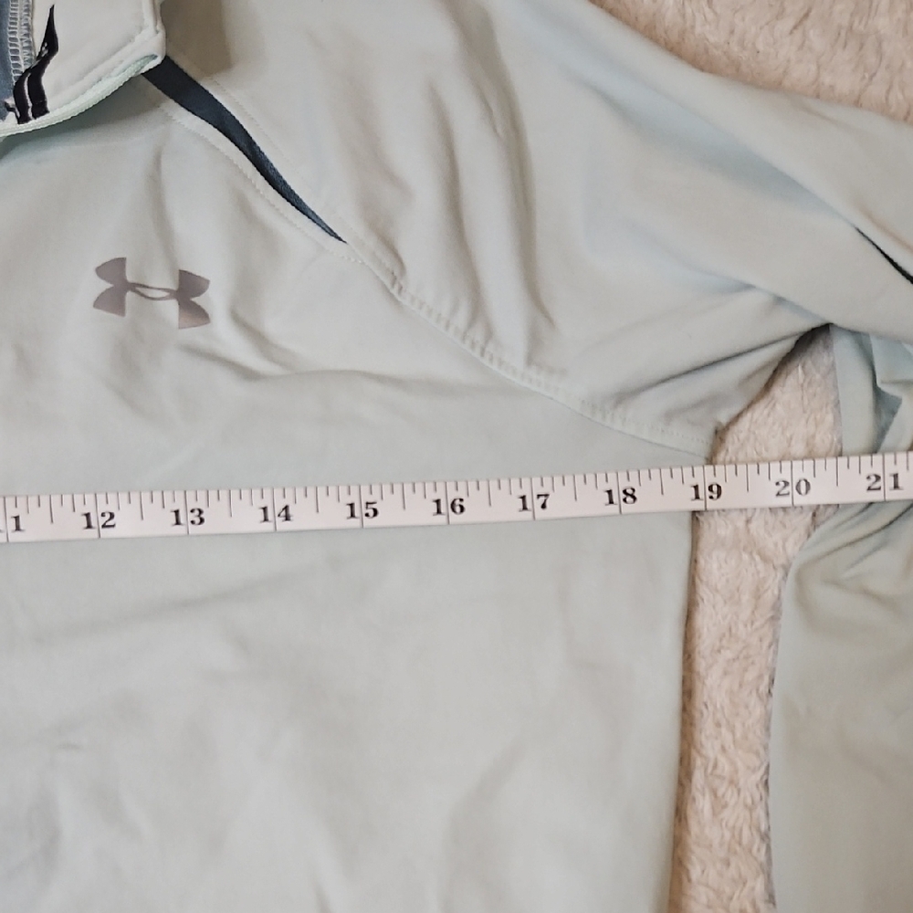 Under Armour Mileage Heat Gear Run 1/2 Zip Long Sleeve Pullover - Picture 5 of 6